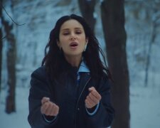 Злата Огнєвіч, кадр из клипа на песню "Як мені бути"