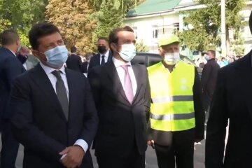 Франківчани тицьнули Зеленського носом у "золоті" платіжки за газ: "Платимо двічі!"