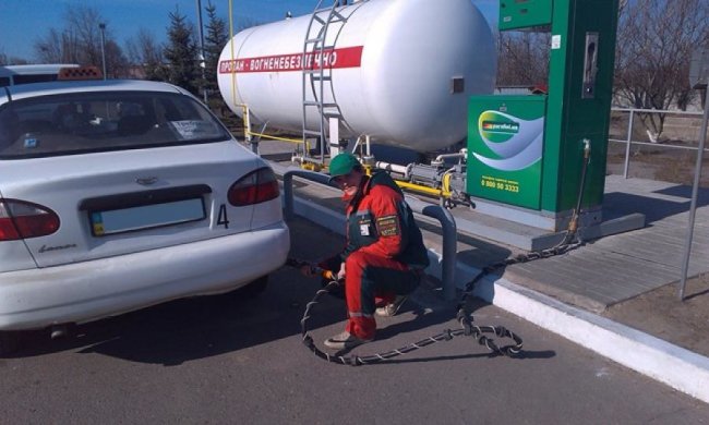 Українські автомобілісти пересідають з бензину на газ