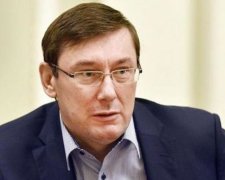 Суд в Гааге: Луценко нашел 800 томов доказательств вины Кремля