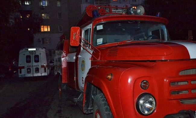 В Одессе от взрыва мусоропровода обгорел бомж (фото, видео)