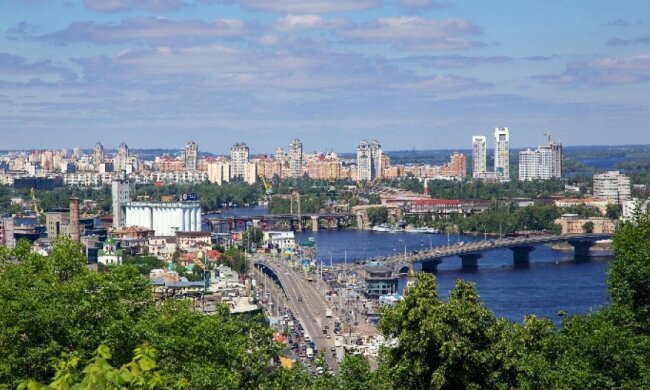 У міліцейському антирейтингу лідирує Дніпровський район столиці