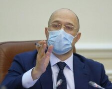 Карантин вихідного дня: Шмигаль жорстко відповів незадоволеним, "Навіть в коридорі не покладуть"