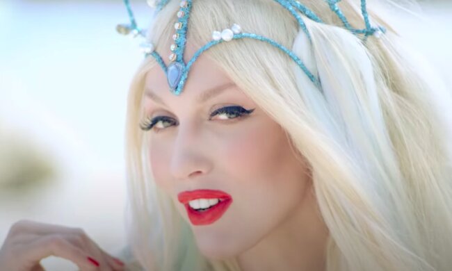 Оля Полякова, скріншот з youtube