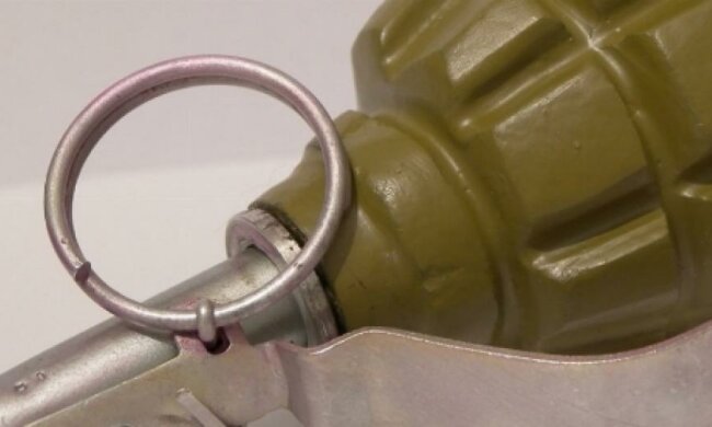 В Чернигове гранатой подорвали лотерейный магазин