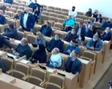 Бійка на сесії Червоноградської міської ради, скріншот з відео