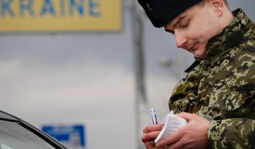 В аэропорту Борисполь задержали босого генерала в шортах (видео)