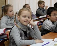 В украинских школах планируют продлить осенние и зимние каникулы