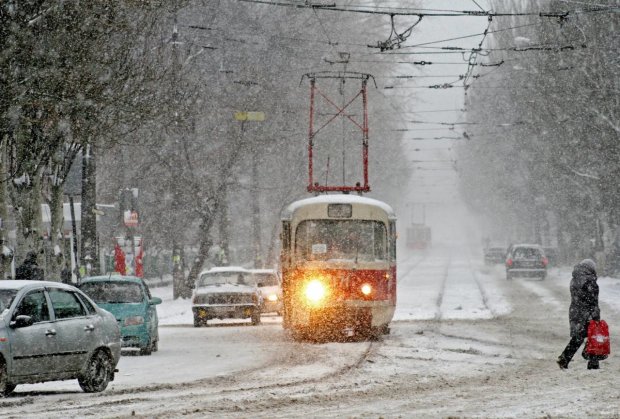 Погода на 27 січня: на Україну насувається страшний циклон, на вулицю краще не виходити
