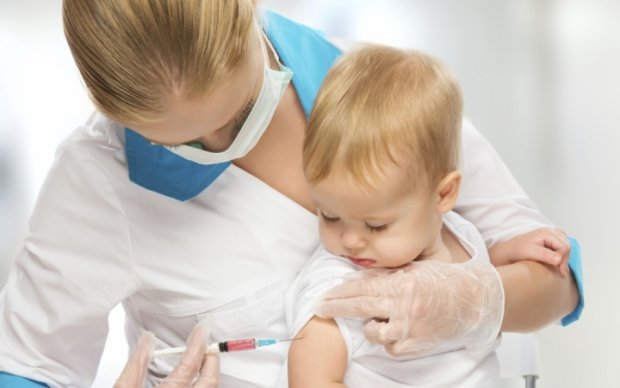 Под Запорожьем вакцинации умер двухлетний ребенок