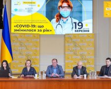 Фонд Ріната Ахметова забезпечив медикам майданчик для обміну медичним досвідом