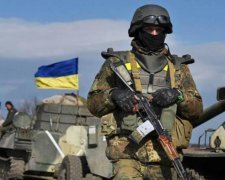 Замайорів український прапор: волонтер нагадав про знакову дату на Донбасі