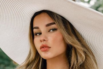 Голая русская Кардашьян сделала пустыню еще жарче: фото 18+