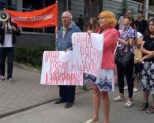 Фитнес-клуб "Софийский" тянет время в суде, чтобы не платить судебные издержки и не возвращать кредит банку