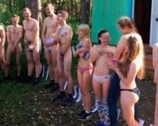 "Загралися ": російські першокурсники роздяглися під час посвяти