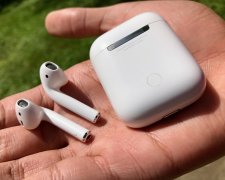 Анонс Airpods 2: Apple представила новые беспроводные наушники