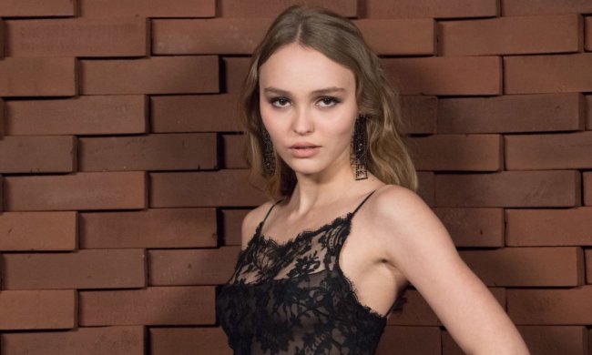 Лілі-Роуз Депп розкрила свій секрет краси: 5 лайфхаків від посланниці Chanel