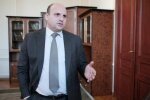 Главу Черновицкого облсовета Мунтяна скосил коронавирус, состояние критическое: "Подключили к ИВЛ"