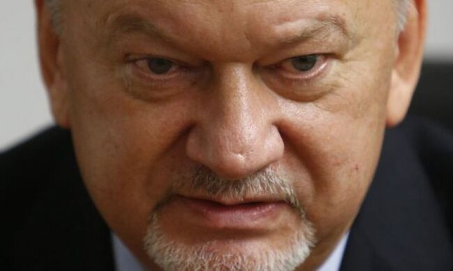 Зарплату чиновникам ДНР видавали краденими грошима