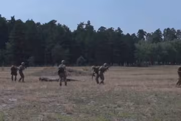 Військові, фото: скріншот з відео