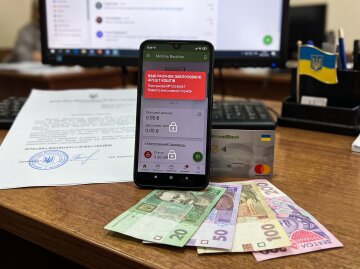 електронний гаманець арешт рахунку