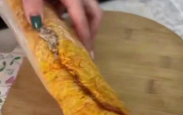 Сырно-морковный рулет, кадр из видео