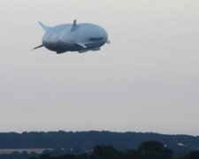 Самый большой в мире летательный аппарат поднялся в воздух (ФОТО)