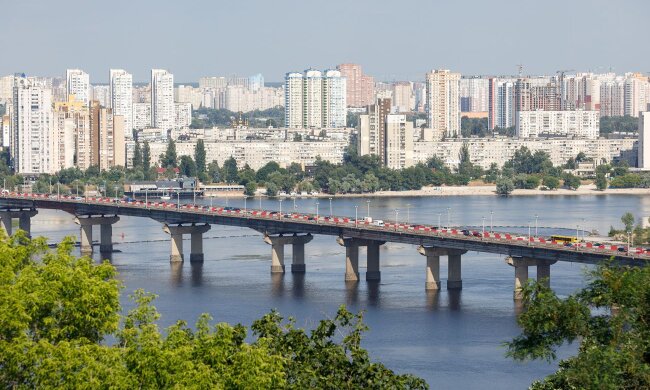 Мост Патона в Киеве, частичное ограничение движения транспорта