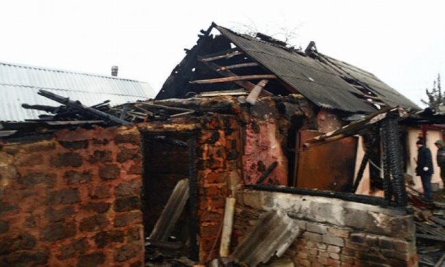 Двое жителей Красногоровки сгорели вместе со своим домом (фото) 