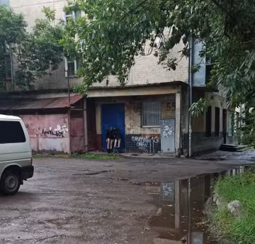 По Львову ошиваются полуголые зомби-наркоманы