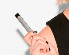 Електронну сигарету схрестили з шоколадкою, і ось що вийшло