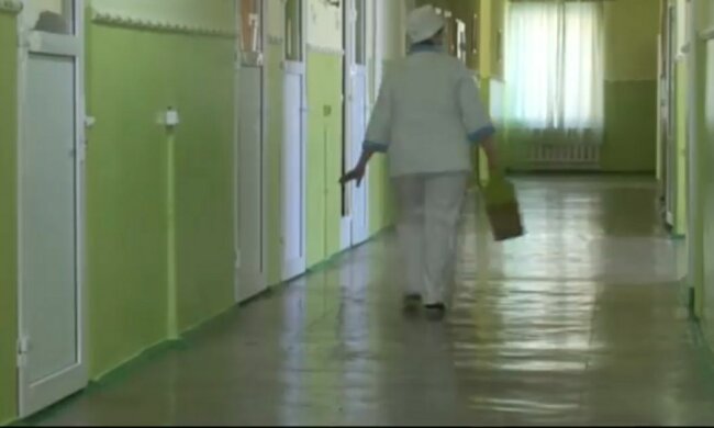 На Львовщине трое детей наелись отравленных грибов,  сестра накормила вместо борща