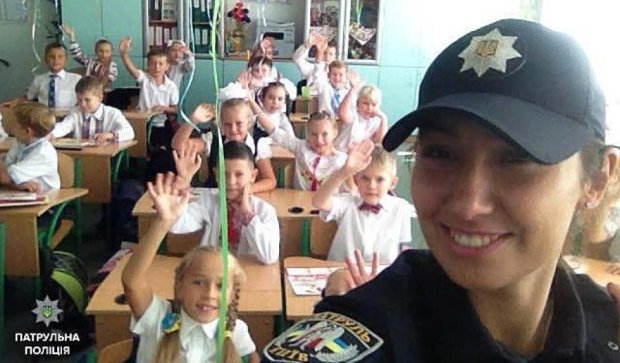 Киевские патрульные провели уроки безопасности в школах (фото)