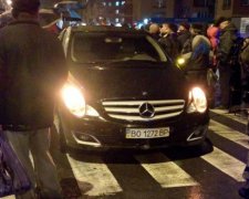 Екс-заступник прокурора Тернопільщини збив жінку з дитиною (фото)