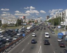 СКАНДАЛ! Працівники популярного ресторану побили своїх клієнтів, відео