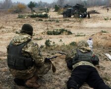 українські військові