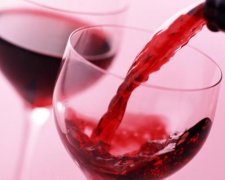 Чем может быть опасно украинское вино