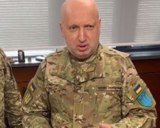 Турчинов поласував "головою" путіна, але мізків там не знайшов: "Кожен бажаючий..."