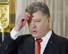 Порошенко получил "модный приговор": пиджак, заправленный в ширинку