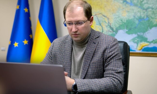 Руслан Стрелец