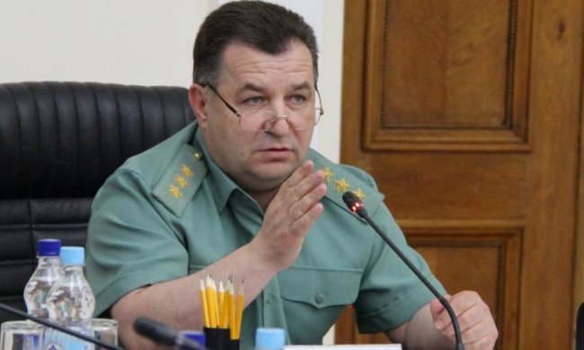 Українці напали на Полторака та вимагають страти