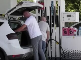 АЗС. Фото: скрин youtube