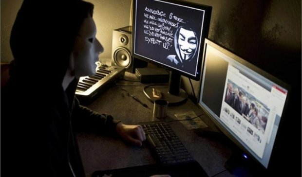 ІДІЛ назвала хакерів Anonymous йолопами