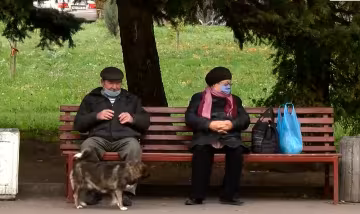 Пенсионеры, кадр из видео