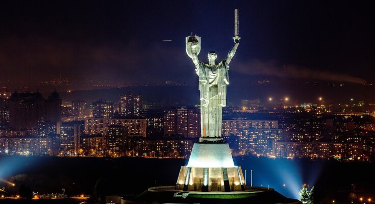 Киев, Родина-Мать, фото из соцсетей