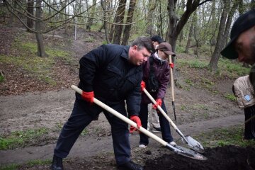 День довкілля на Подолі: толока, озеленення та спільна відповідальність громади