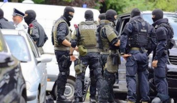 Психічно хворий застрелив адвоката-збоченця