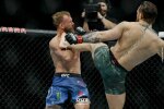 Конор Макгрегор достроково переміг Дональда Серроне на UFC 246, MMA Fighting