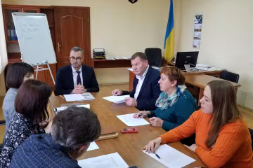 Губернатор Франківщини Федорів втратив праву руку
