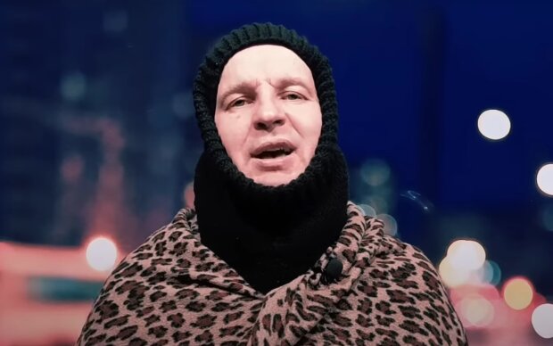 Юрий Великий в образе Чичериной. Фото: скрин youtube
